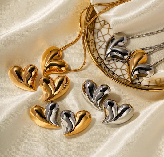 Endless Love Necklace Golden